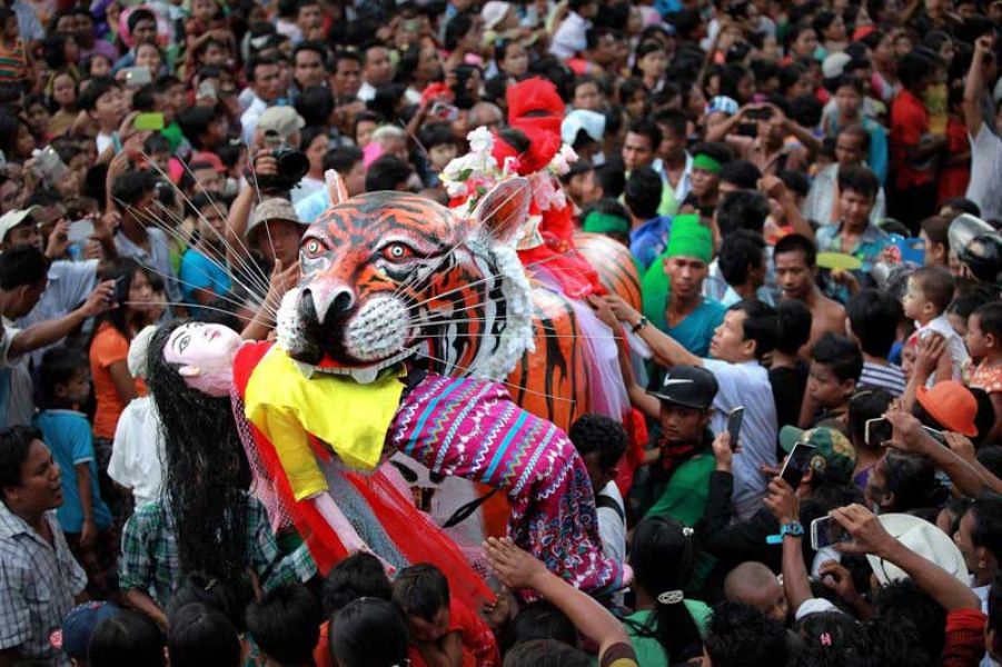  မနုဟာဘုရားပြဲအရုပ္ထိုးပြဲေတာ္