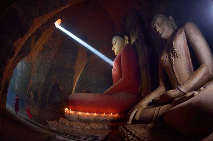 ပုဂံဘုရား ႏွင္​့ အလင္​း၏ အလွတရား